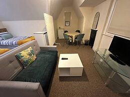 Serene Southampton Apartment With 3 Bedrooms