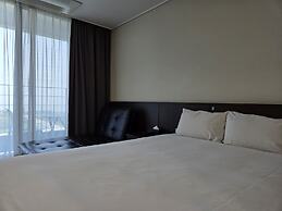 Riviera Hotel Yeongjong