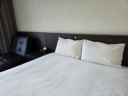 Riviera Hotel Yeongjong