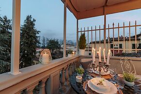 Apartment in Lucca With Terrace Views