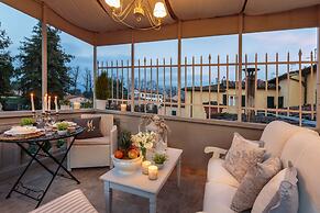 Apartment in Lucca With Terrace Views