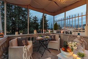 Apartment in Lucca With Terrace Views