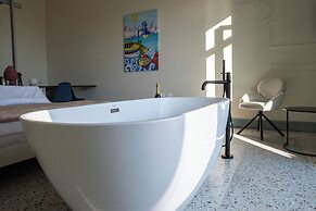 Des Bains Chambre & Suite