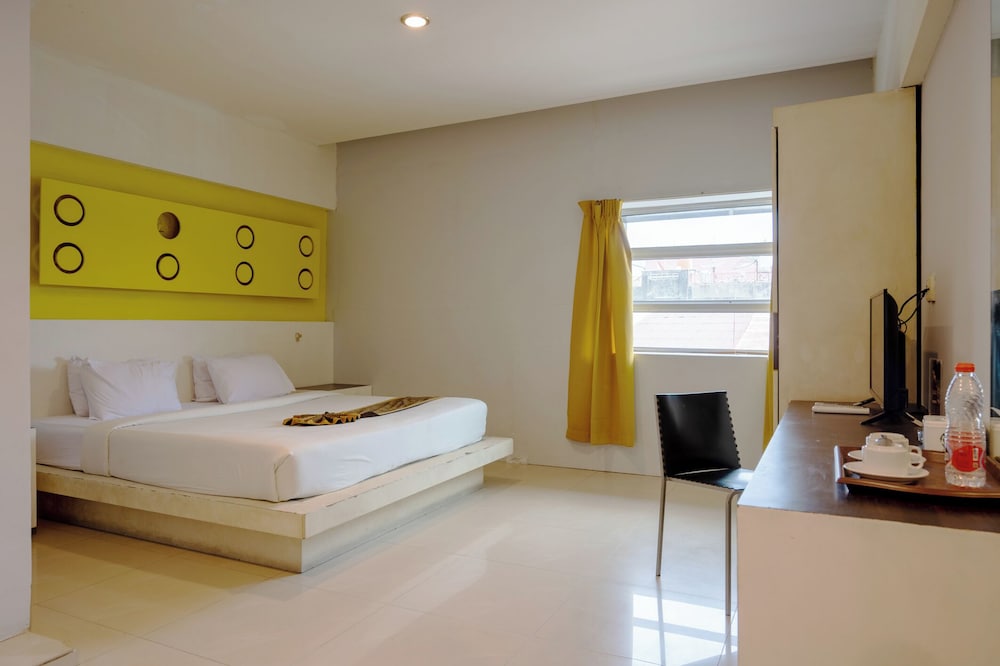 Tripletree Majestiq Hotel