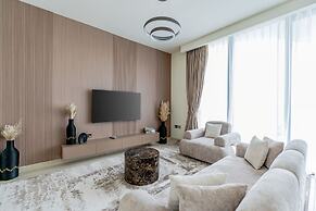 Sophisticated Interior near Hayat Beach