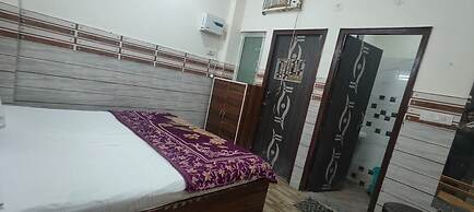 Gayatri palace Vrindavan