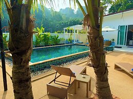 Beautiful Villa Between Jungle, sea and Mountain