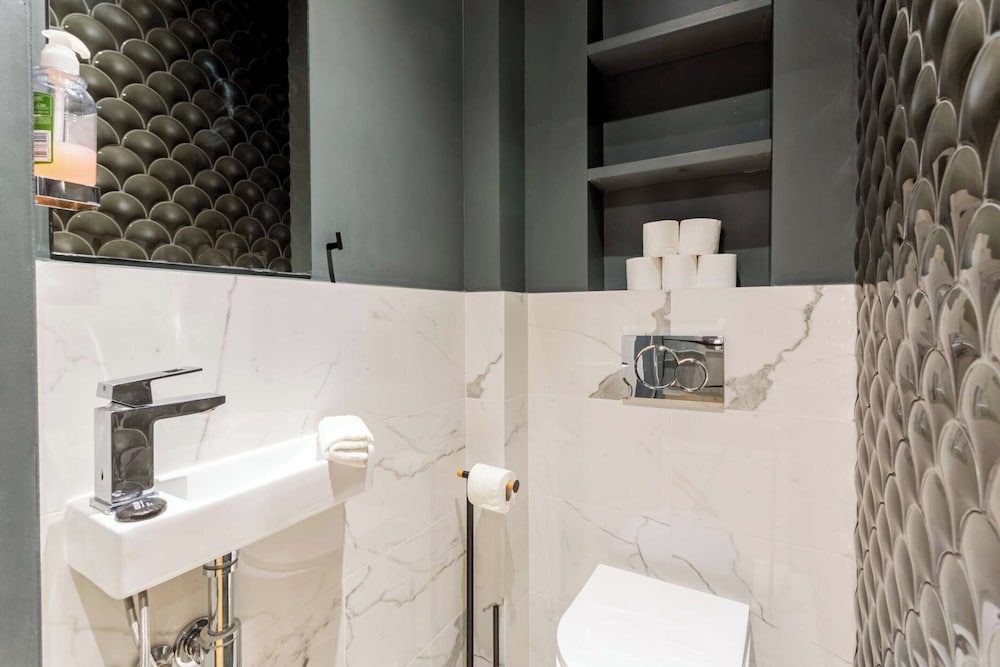 Place des Vosges, Apartment With Air Conditioning