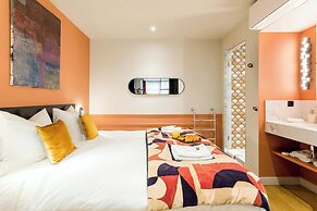Place des Vosges, Apartment With Air Conditioning