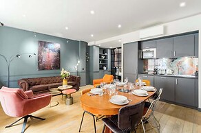 Place des Vosges, Apartment With Air Conditioning