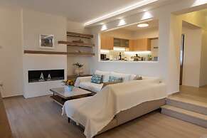 Seafront Villa Ciel With Private Pool in Nafpaktos