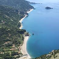 Seafront Villa Ciel With Private Pool in Nafpaktos