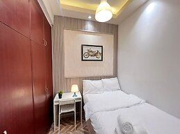Contemporary Partition Room in Tecom