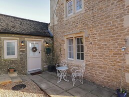 Maud Heath's Snug