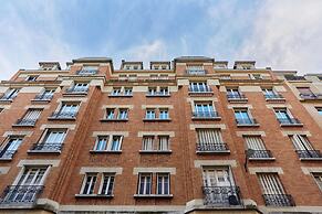 Charming Apartment 1 Bedroom Heart 16th in Paris
