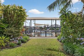 Serene 2-bed Apartment by the Canal