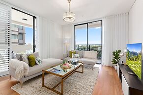 Central Redfern Home With Balcony Escape