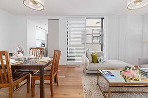 Central Redfern Home With Balcony Escape
