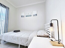 Premium Modern Homestay-Walk to Curtin University-Shared Kitchen