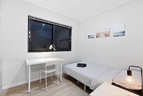 Premium Modern Homestay-Walk to Curtin University-Shared Kitchen