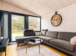 5 Star Holiday Home in Vaeggerlose