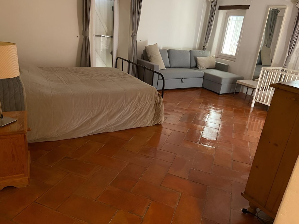 Beautiful Detached Villa With Pool