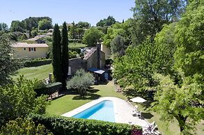Beautiful Detached Villa With Pool