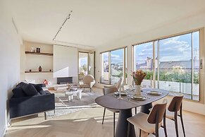 Penthouse With View of the Eiffel Tower-faubourg