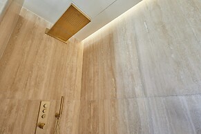 Penthouse With View of the Eiffel Tower-faubourg