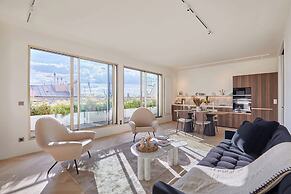 Penthouse With View of the Eiffel Tower-faubourg
