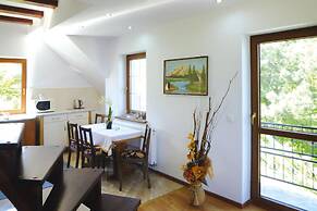 Holiday Apartment With Fireplace, Lake View