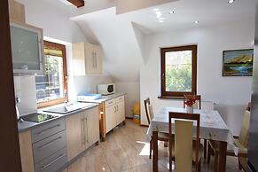 Holiday Apartment With Fireplace, Lake View