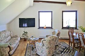 Holiday Apartment With Fireplace, Lake View
