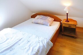 Holiday Apartment With Fireplace, Lake View