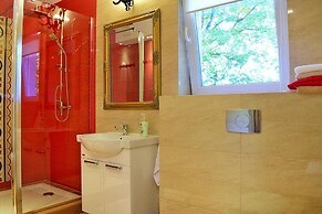 Holiday Home With a Large Private Garden