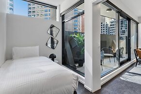 Gorgeous 3-bed in Melbourne's East End