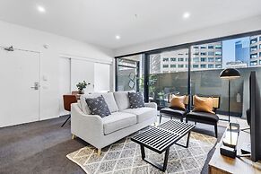 Gorgeous 3-bed in Melbourne's East End