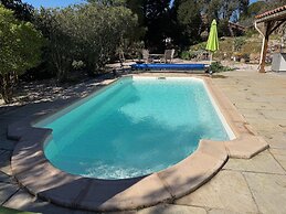 La Rocaille, House for 6 With Swimming Pool