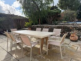 La Rocaille, House for 6 With Swimming Pool