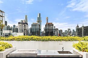 South Melbourne Apartment With Gym Access
