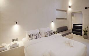 One of One Suites