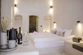 One of One Suites