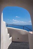 One of One Suites