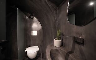 One of One Suites