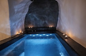 One of One Suites