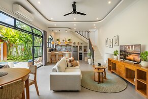 Villa Talitha by DVH Luxe Tropical Pool