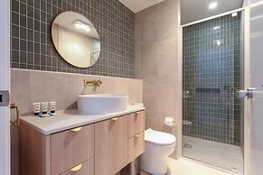 Stunning 1-bed Bayside Apartment With Superb Views