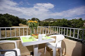 Modern 3-guest Apartment in L'ile Rousse