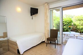 Modern 3-guest Apartment in L'ile Rousse