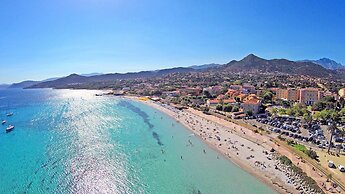 Modern 3-guest Apartment in L'ile Rousse
